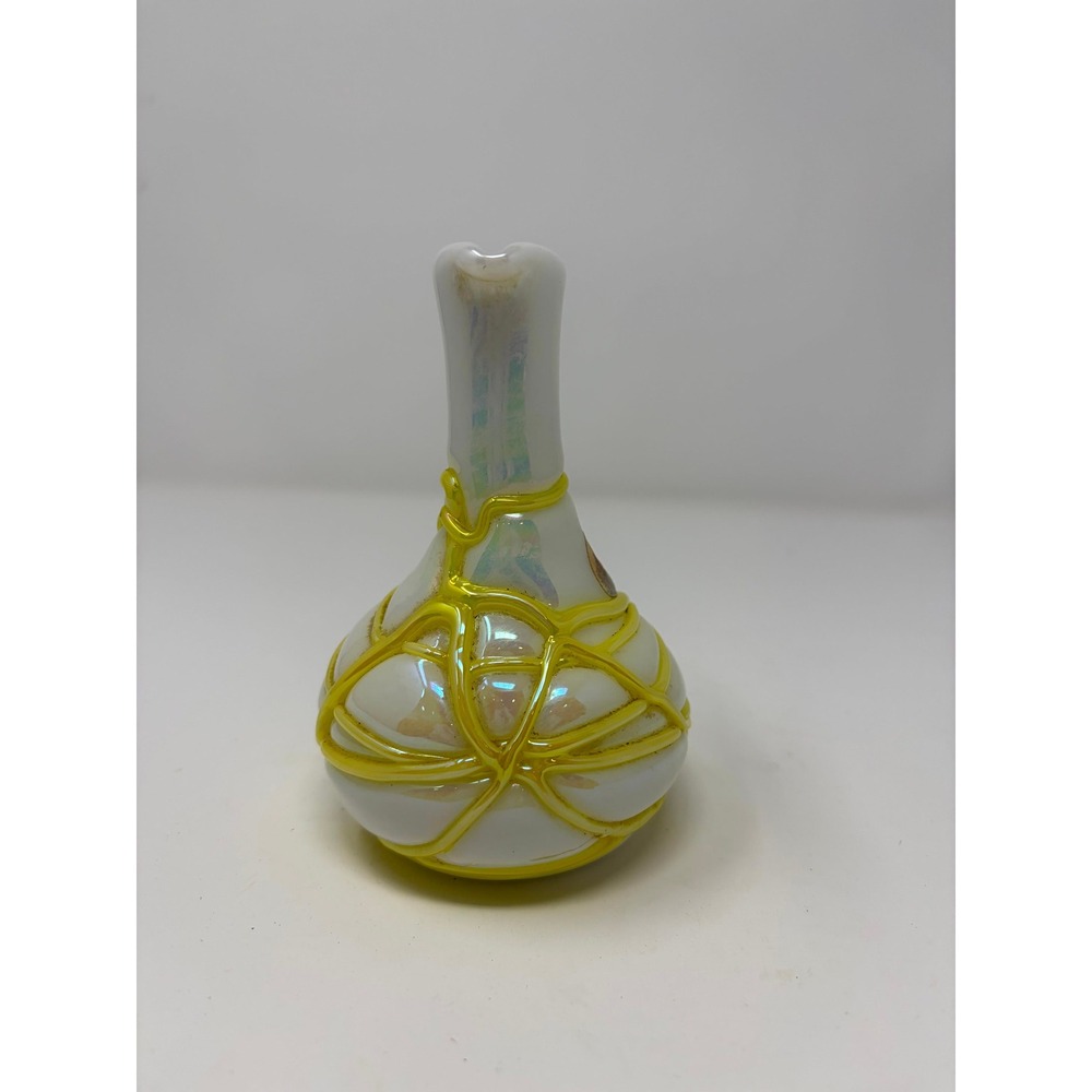 Vintage 1984 Gibson Glass White Opalescent Iridescent Yellow Threaded Cruet - Picture 4 of 6